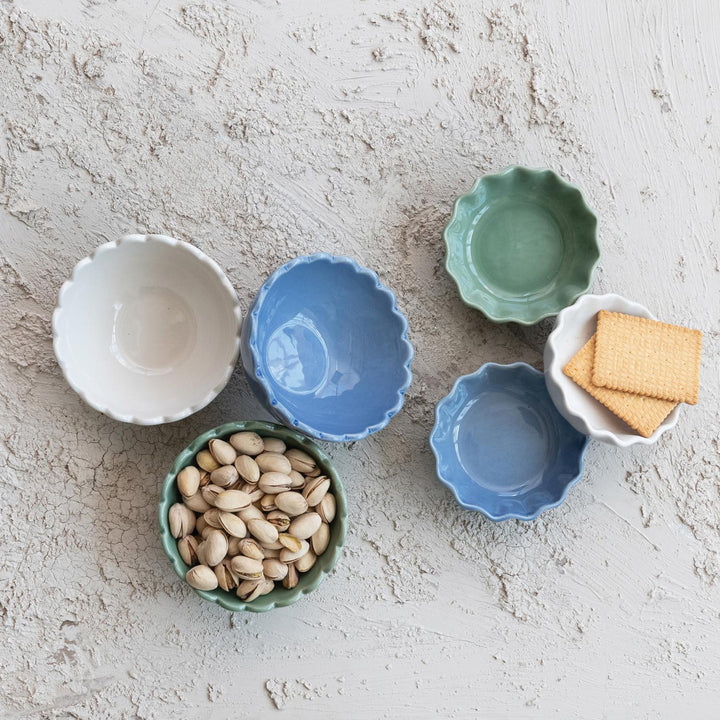 Small Stoneware Scalloped Bowl