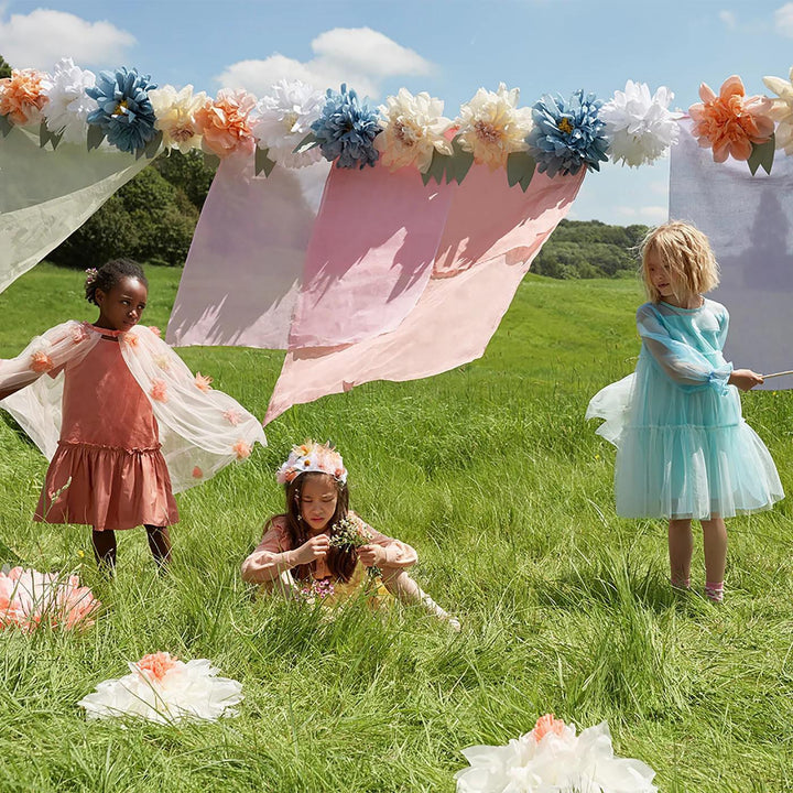 Flowers in Bloom Giant Garland